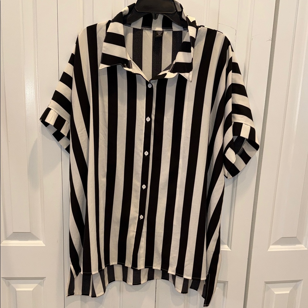 SHEIN Black & White Vertical Stripe Button-Up Top
